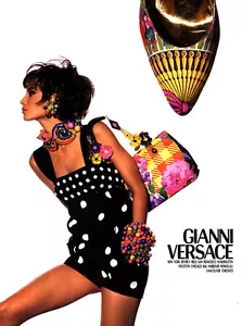 1989 Versace Irving Penn Christy Turlington anuncio de revista de 1 página - Imagen 1 de 1
