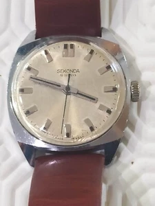 Bellissimo Orologio SEKONDA Vintage a Caricica Manuale, da uomo, funzionante. - Foto 1 di 21