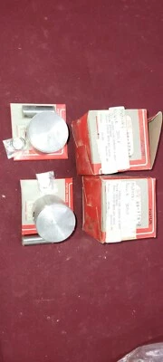 Moto-Ski Mirage 300, 1979, .020 over Pistons - Pair - Image 1 of 2