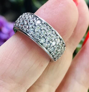 Cubic Zirconia Stone Glittering Band Sterling Silver 925 Ring Size 6 - Picture 1 of 3