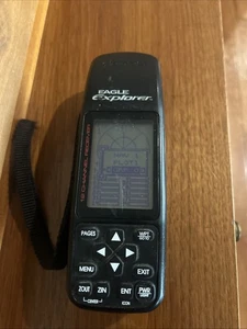 EAGLE EXPLORER HUNTING FISHING HIKING 12 CHANNEL RECEIVER GPS WORKS Tested - Picture 1 of 5