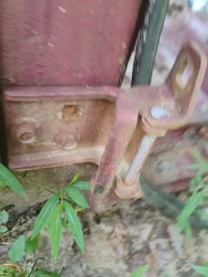 73-87 Chevy C10 C20 K10 GMC Truck Squarebody LH Lower Door Hinge OEM - Image 1 of 4