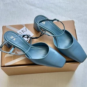 ZARA women's US 7.5 Blue Block Heel Shoes NWT - Picture 1 of 13