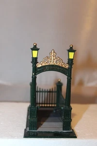 Dept 56 Natale in Città - Ingresso Metro Città - Foto 1 di 7