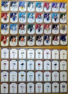 Set completo 32 card calcio Panini Preferred NFL 2024 - Foto 1 di 24