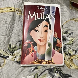 VHS 12747 MULAN WALT DISNEY'S MASTERPIECE ISBN 0-7888-1104-5 Clamshell - Picture 1 of 3