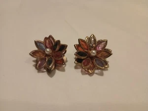 Mehrfarbiges Blumenpedal durchbohrte Ohrringe Set, Perlenmitte - Bild 1 von 3