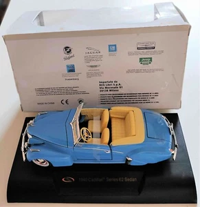 1940 Cadillac Series 62 Sedan 1:32 Scale Die-Cast Model, Blue Colour - Picture 1 of 5