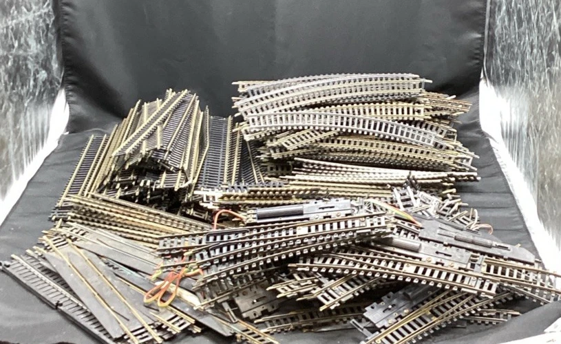 Vtg Atlas Ho track, Huge Lot, See descrition and Photos, Qty 273 - Image 1 of 4