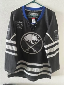 Reebok CCM Buffalo Sabres Tyler Myers Sz 48 Black White Blue Jersey NHL - Foto 1 di 4