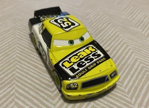Disney Pixar Cars Claude Scruggs Leak Less Rennwagen #52 - Bild 1 von 2