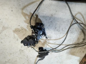 1984 Honda VF700C 700 V45 Magna Front Brake System - Foto 1 di 15