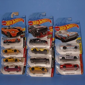Hot Wheels - Lote de 11 - 240Z - Mustang - Nissan - Lote aleatorio - Porsche 911 - Imagen 1 de 19