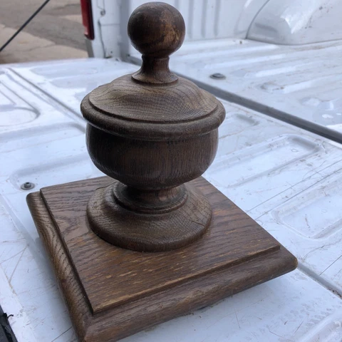 c1900 vintage classic newel post finial cap OAK 8” h c 7.5” sq base orig varnish Cover
