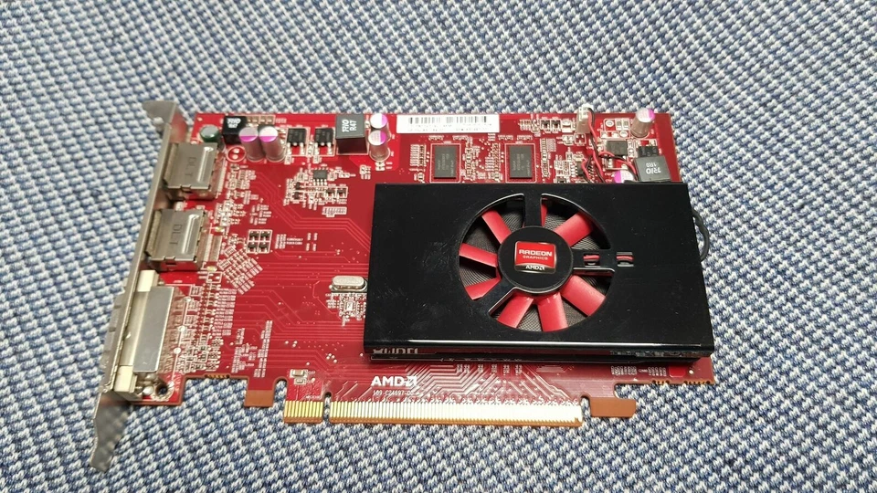 HP ATI 637184-001 637997-001 RADEON HD 6570 1GB DDR3 PCIE 2.0 X16 CARD - Image 1 of 1