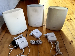 Orbi Netgear Mesh System RBR 50 & 2 x RBS 50 WLAN für Haus und Garten - Bild 1 von 2