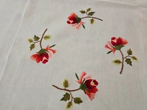 Centro Tavola ricamato a mano su puro lino bellora 100x100 cm - Picture 1 of 8