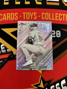 2025 Topps Finest Rare #284 Dylan Cease, Pearl Checkerboard/30 - Padres (SSP) - Imagen 1 de 2
