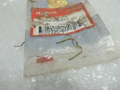 Пружинный блок фары Honda S90 ATC110 ATC70 ATC90 FL250 MR175 TL125 Z50 MR250 - Изображение 1 из 4