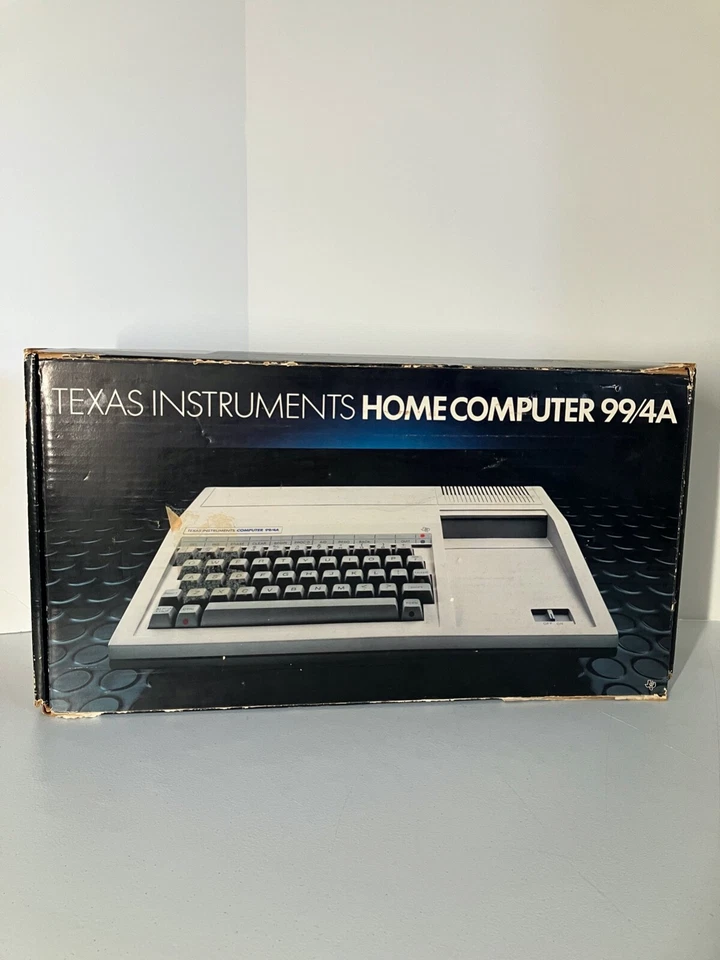 Vintage Texas Instruments TI 99/4A Home Computer PHC 004A Powers On *AS IS* - Image 1 of 4
