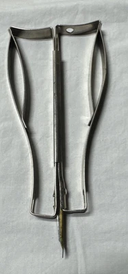 Vintage Metal Rug Hook Shuttle Needle Punch Weaving Tool unmarked - Image 1 of 4