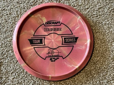 Discraft ESP Swirl Buzzz Nate Doss Tour Series 177g Disc Golf Midrange PINK 2019 - Image 1 of 3