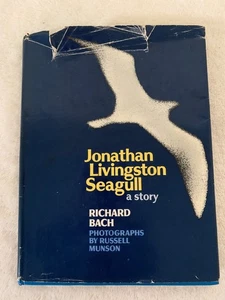 Jonathan Livingston Seagull - Richard Bach 1972 1st Print UK Ed 1972 HCDJ Rare - Picture 1 of 12
