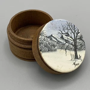 Vintage Wooded Hand Painted Round Trinket Box Signed S Lynn Winter Snow Scene - Picture 1 of 12