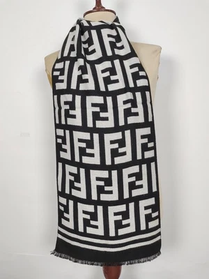 Bufandas bufanda de invierno Fendi genuinas vintage estampadas blancas/negras de lana Foto 1 de 4