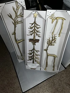 ALDI Merry Moments Reno PEQUEÑO MEDIANO 8 y 19” Plus Árboles Dorado Juego De 2 NUEVO - Imagen 1 de 2