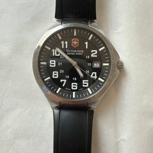 VICTORINOX SWISS ARMY Quartz Watch Black Rubber Band 100m Water Resistant - Picture 1 of 7
