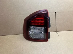 OEM 2014 2015 2016 JEEP COMPASS TAIL LIGHT LEFT LH NICE!! - Foto 1 di 7