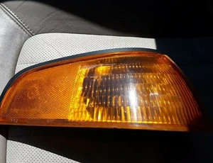 1993 -1996 Ford Escort Right Passenger side Corner Marker Light lensOEM - Picture 1 of 4