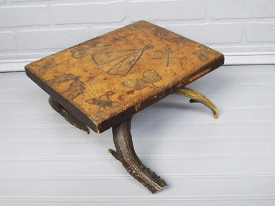 Антикварный деревянный табурет из рогов индейцев в народном искусстве 1800-е в примитивистском стиле - Изображение 1 из 4