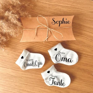 Pregnancy Announcement / Baby Sock Gift Box - Picture 1 of 6