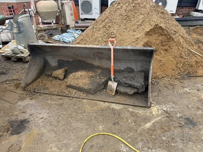 Manitou telehandler 7ft 3” Bucket, scoop loader - Image 1 of 4