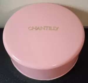 Chantilly Perfumed Dusting Powder Puff 5 oz Sealed Powder - Picture 1 of 3