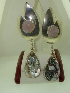 MID-CENTURY ARTIST SIGNED STERLING ROSE QUARTZ & ABALONE DANGLE EARRINGS! - Picture 1 of 9