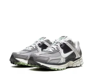 Nike Wmns Air Zoom Vomero 5 adoquines FB8825-001 para mujer talla 13 = para hombre talla 11,5 - Imagen 1 de 7
