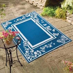 Tappeto tappeto 4' x 6' reversibile blu navy e bianco bordo farfalla esterno veranda patio - Foto 1 di 4