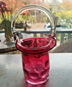 Cesta de sombrero de copa vintage de vidrio artístico de arándano con punto de moneda de 6" con mango transparente de 7,5" - Imagen 1 de 8