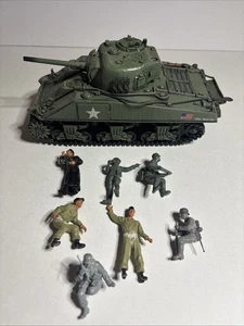 Unimax # 81007 Diecast Forces Of Valor U.S. M4A3 Sherman Tank 1/32 Scale - Picture 1 of 7