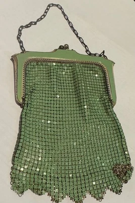 Bolso de mano pequeño Whiting & Davis vintage años 20 'Beadlite' Seafoam verde Art Deco malla Foto 1 de 2
