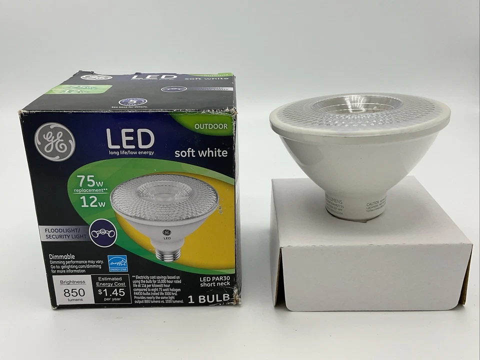 GE LED Soft White Indoor/Outdoor Floodlight PAR30 Short Neck 12W (75W EQ) 1pk - Image 1 of 4