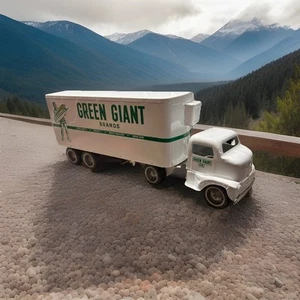 Vintage 1953 Tonka GREEN GIANT Semi….Restored - Picture 1 of 9
