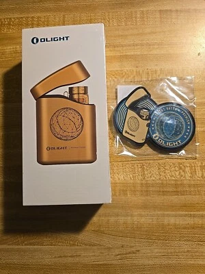 Olight Baton 4 Premium - Wireframe de latón - Exclusivo para miembros del grupo de Facebook - NUEVO Foto 1 de 3