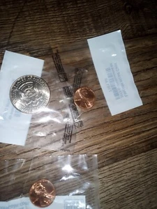 Coin Collection From Foreign Countries And American Money - Picture 1 of 18