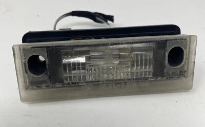 LUZ PLACA MATRÍCULA BMW E31 SERIE 8 OEM 63261383049 ORIGINAL Foto 1 de 4
