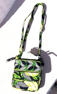 Vera Bradley Bolso Bandolera Hipster Monedero Verde Retirado Correa Ajustable - Imagen 1 de 9