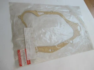 JUNTA CUBIERTA EMBRAGUE ORIGINAL SUZUKI TS250 1984-89 11482-13A00-H17 NUEVO DE STOCK - Imagen 1 de 1